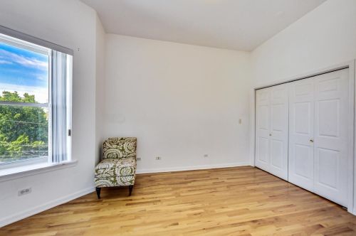 4844 Spaulding Ave, Chicago IL 60625-5205 exterior