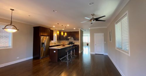 3831 Hermitage Ave, Chicago IL 60640-1127 exterior