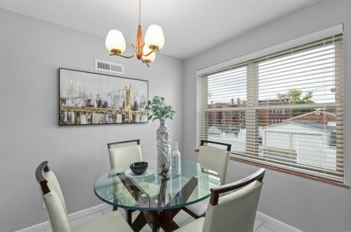 5227 Pernod Ave, Saint Louis MO 63139-1329 exterior