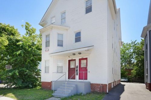 656 Smith St, Providence RI  02908-4327 exterior