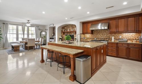 11243 Deprise Cv, San Diego CA 92131-4252 exterior