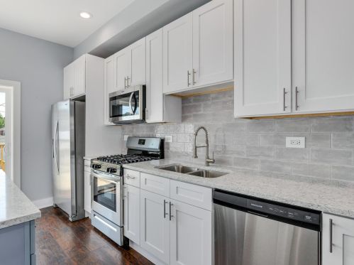 2047 Keeler Ave, Chicago IL 60803-1614 exterior