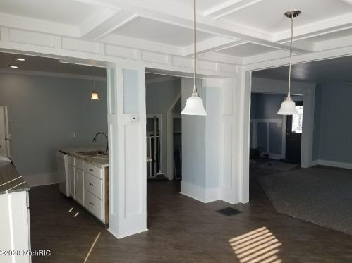 1529 Turner, Grand Rapids MI 49504-3237 exterior