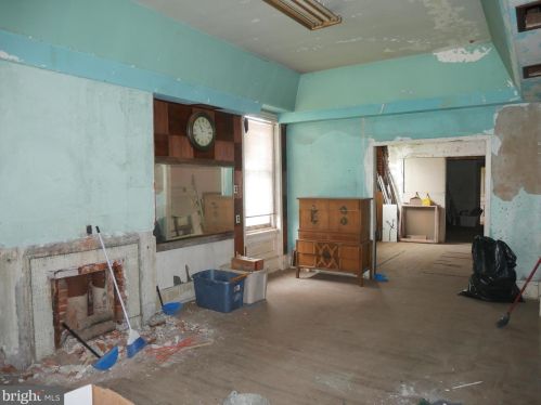 3311 16th St, Philadelphia PA  19140-4902 exterior