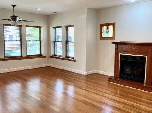 3827 Lawndale Ave, Chicago IL 60618-3107 exterior