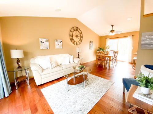 7643 31st St, Saint Paul MN 55128-4045 exterior