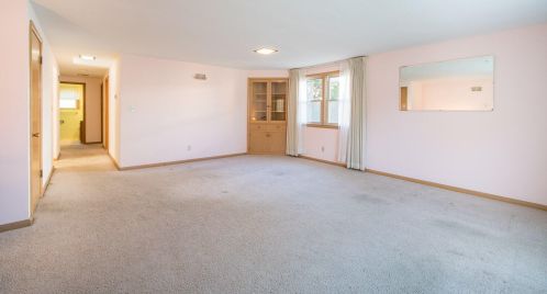 3837 84th St, Milwaukee, WI 53228-1705