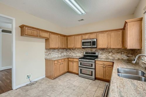 5006 Bright Hampton Dr, Atlanta GA 30339-1956 exterior