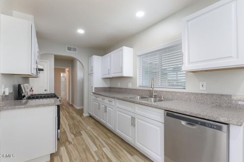 3430 J St, Oxnard CA  93033-6036 exterior