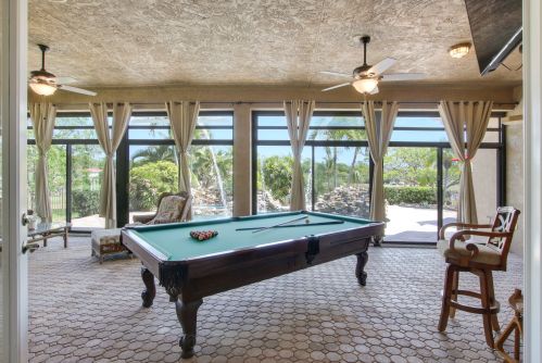 2718 Eagle Dr, Fort Pierce FL 34984-8913 exterior