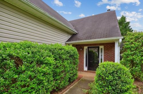 6607 Lake Mill Trce, Lithonia GA  30038-4579 exterior