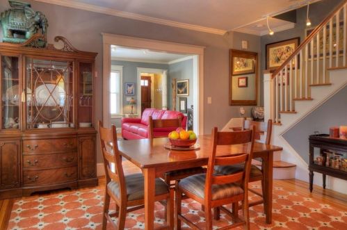 262 Gibbs Ave, Middletown RI 02840-2239 exterior