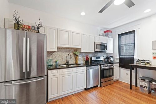 6204 17 St, Philadelphia PA 19132-3927 exterior