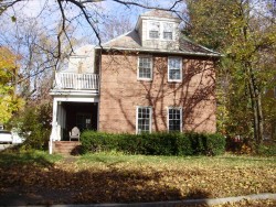 35 Cabot St, Newton, MA 02458-2501