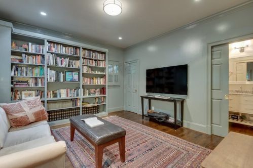 684 Clifton Rd, Atlanta GA  30307-1789 exterior