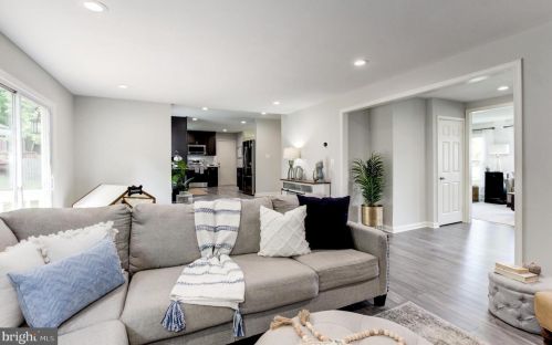 13402 Rippling Brook Dr, Silver Spring MD  20906-5316 exterior