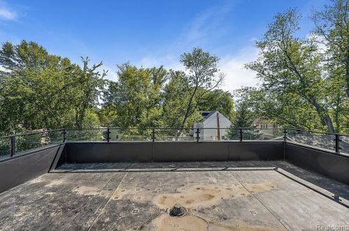 1852 Holland St, Bham MI 48009-6856 exterior