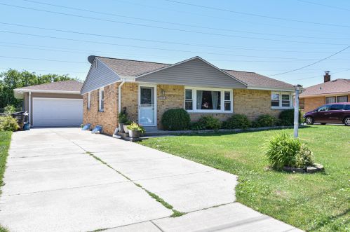 5803 Allerton Ave, Milwaukee, WI 53220-3546