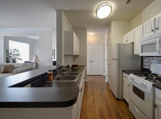 100 Lakeside Dr, Saint Charles IL  60174-7901 exterior