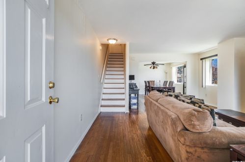 963 212th St, Bronx NY  10469-1109 exterior