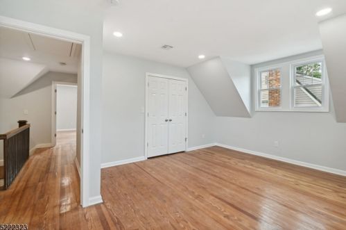 24 Westminster Ter, Town Center NJ 07052-2735 exterior