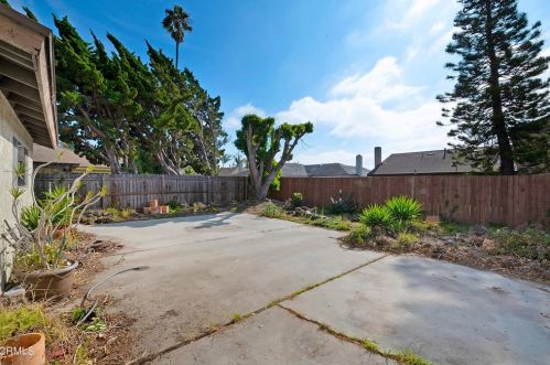 3450 Schooner Walk, Oxnard CA 93035-1642 exterior