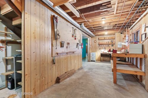 3915 Wilderness Rdg, Bull Valley IL 60012-1718 exterior