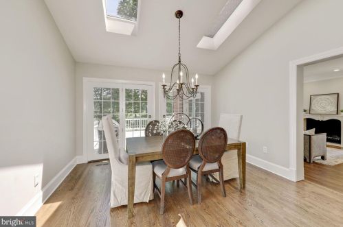 10028 Avenel Farm Dr, Rockville MD  20854-5412 exterior