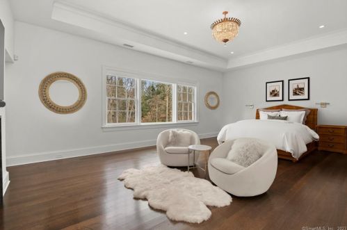 31 Baldwin Farms, Greenwich CT 06831-3307 exterior