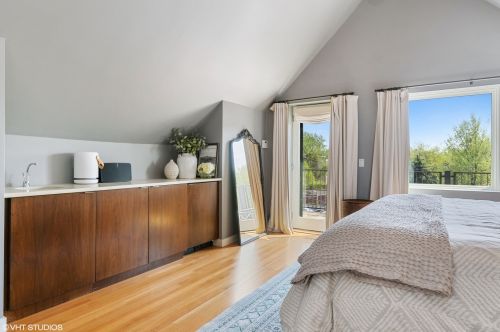 2213 Homer St, Chicago IL 60647-4216 exterior