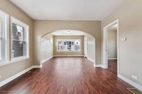 47 21 Ave, Broadview IL 60153-1236 exterior