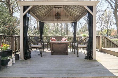 27 Geneva Rd, Norwalk CT 06850-2723 exterior