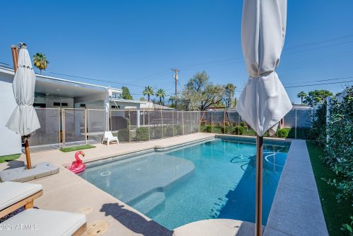 3129 41 Pl, Phoenix AZ 85042-6392 exterior