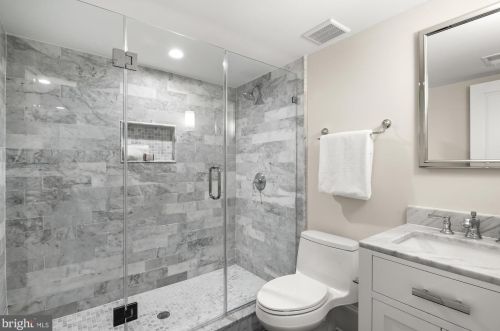 1868 Monroe St, Washington DC  20018-2736 exterior