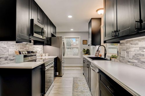 2908 77th St, Milwaukee WI  53222-5016 exterior