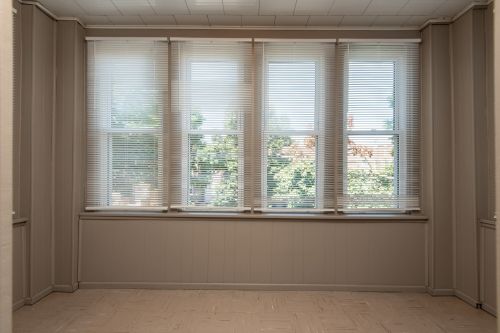 3621 Whipple St, Chicago IL 60655-2328 exterior