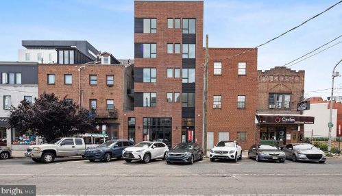 806 2nd St, Philadelphia PA 19123-3038 exterior