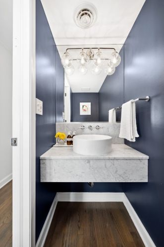 1702 Wabansia Ave, Chicago IL 60622-1414 exterior