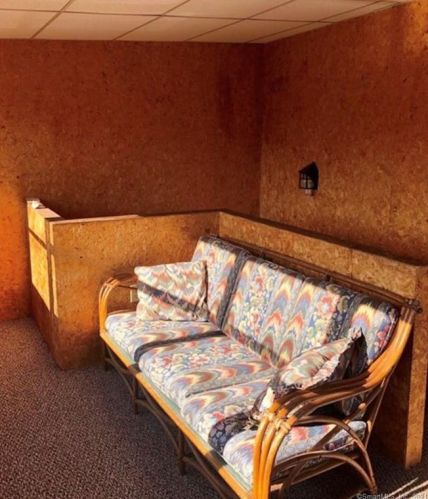 53 Hawthorne St, New Britain CT  06053-3006 exterior