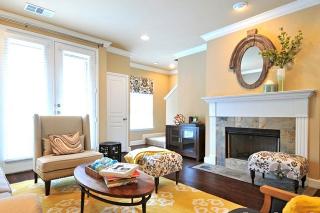 3132 State St, Dallas TX  75204-2704 exterior