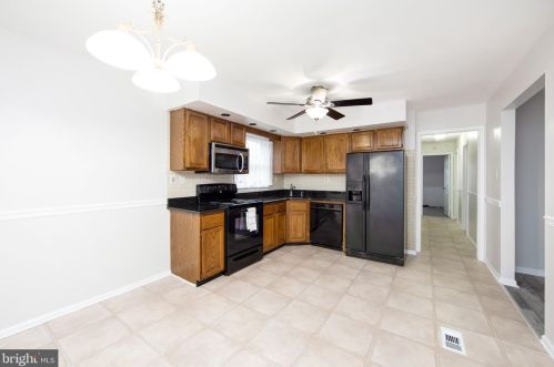 43 4 Ave, Runnemede NJ 08078-1411 exterior