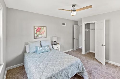 6073 36th St, Milwaukee WI  53221-4652 exterior