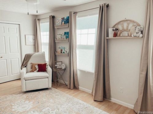 13176 Blackwood Dr, Dewitt MI 48820-8103 exterior