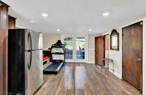 36 Aspen Rd, Town Center NJ 07052-1201 exterior