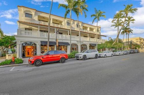 555 5th Ave, Naples FL 34102-6638 exterior