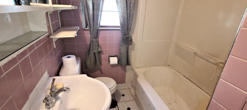 414 Nicholson St, Joliet IL 60435-6111 exterior