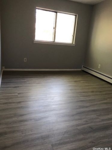 42 Patio Rd, Middletown NY 10941-1619 exterior