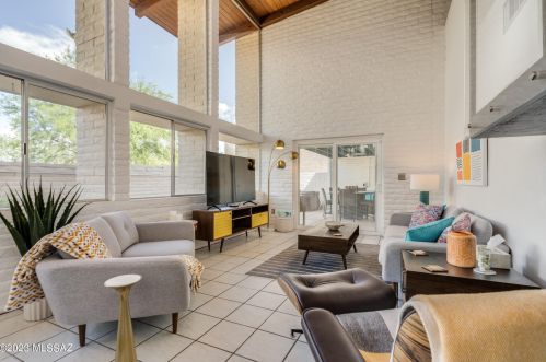 8731 Old Spanish Terrace Dr, Tucson AZ  85710-4072 exterior