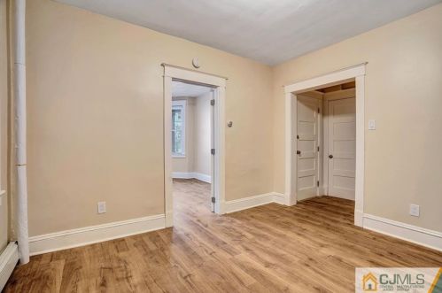 244 Hamilton St, New Brunswick NJ 08901-2206 exterior