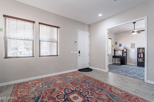 8603 16 Dr, Phoenix AZ 85041 exterior